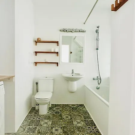 Metropolitan Apartment