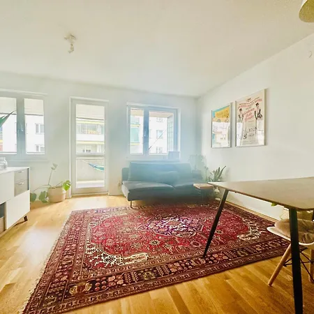 Metropolitan Apartment Warsaw